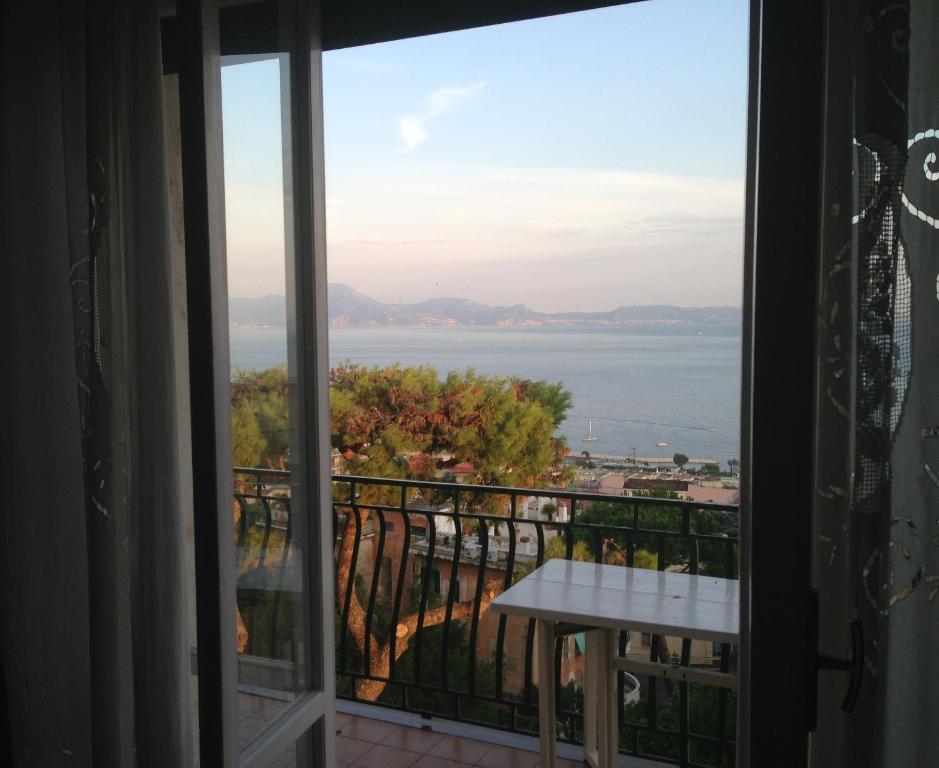 Casa Argentino Bed and Breakfast Neapel Rum bild